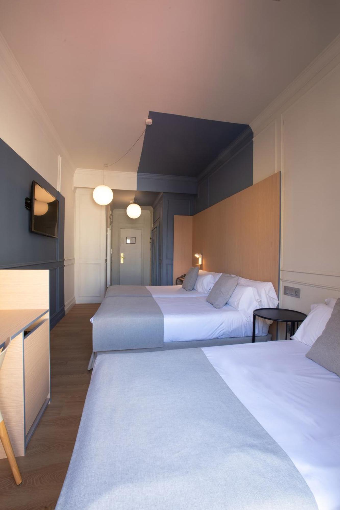 Olympia Consul Del Mar Hotell Valencia Exteriör bild