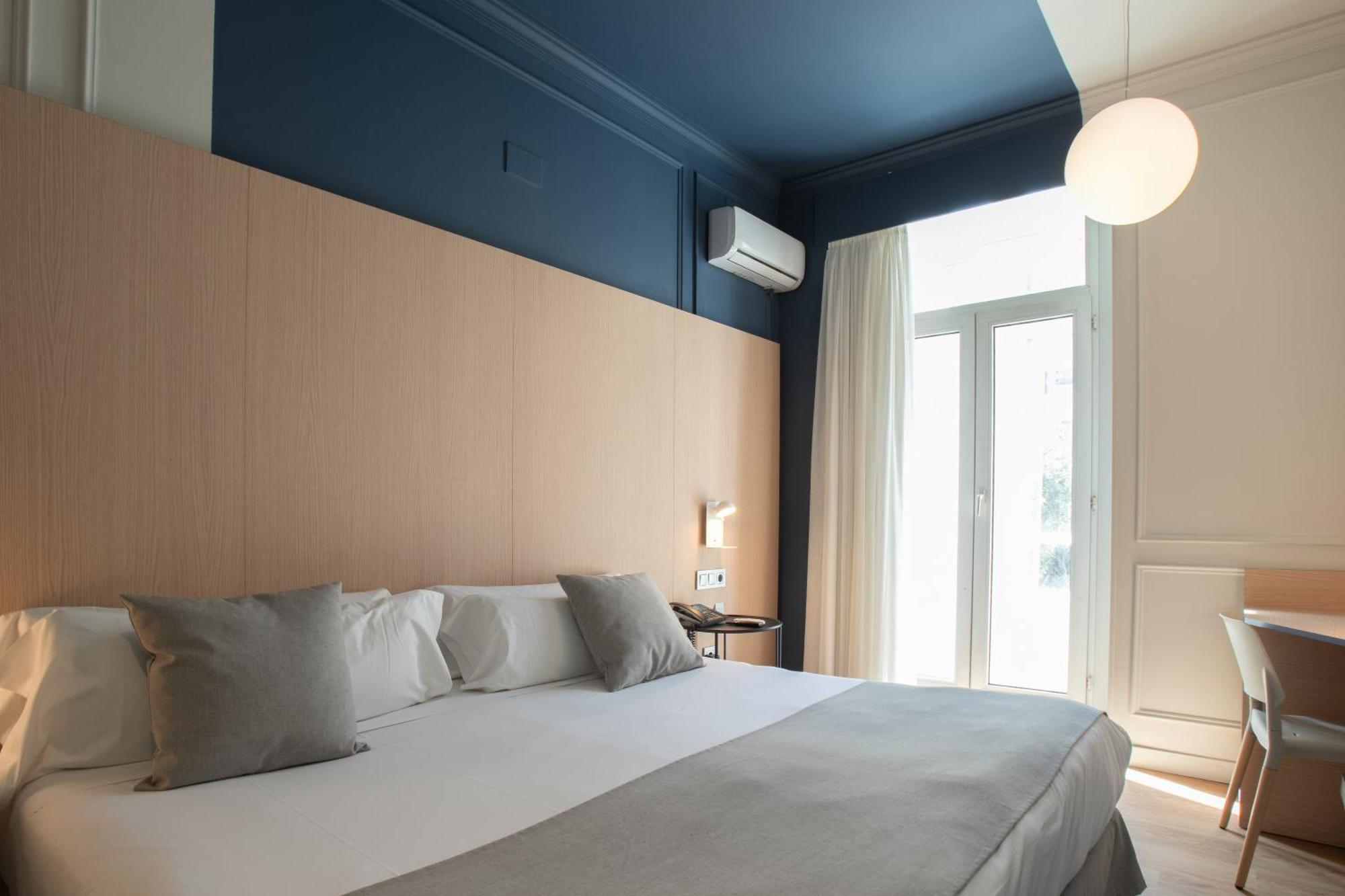 Olympia Consul Del Mar Hotell Valencia Exteriör bild