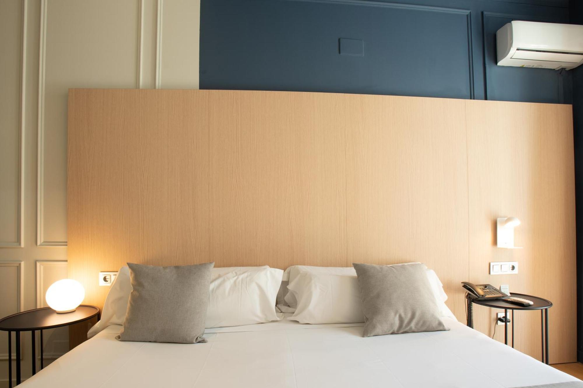 Olympia Consul Del Mar Hotell Valencia Exteriör bild