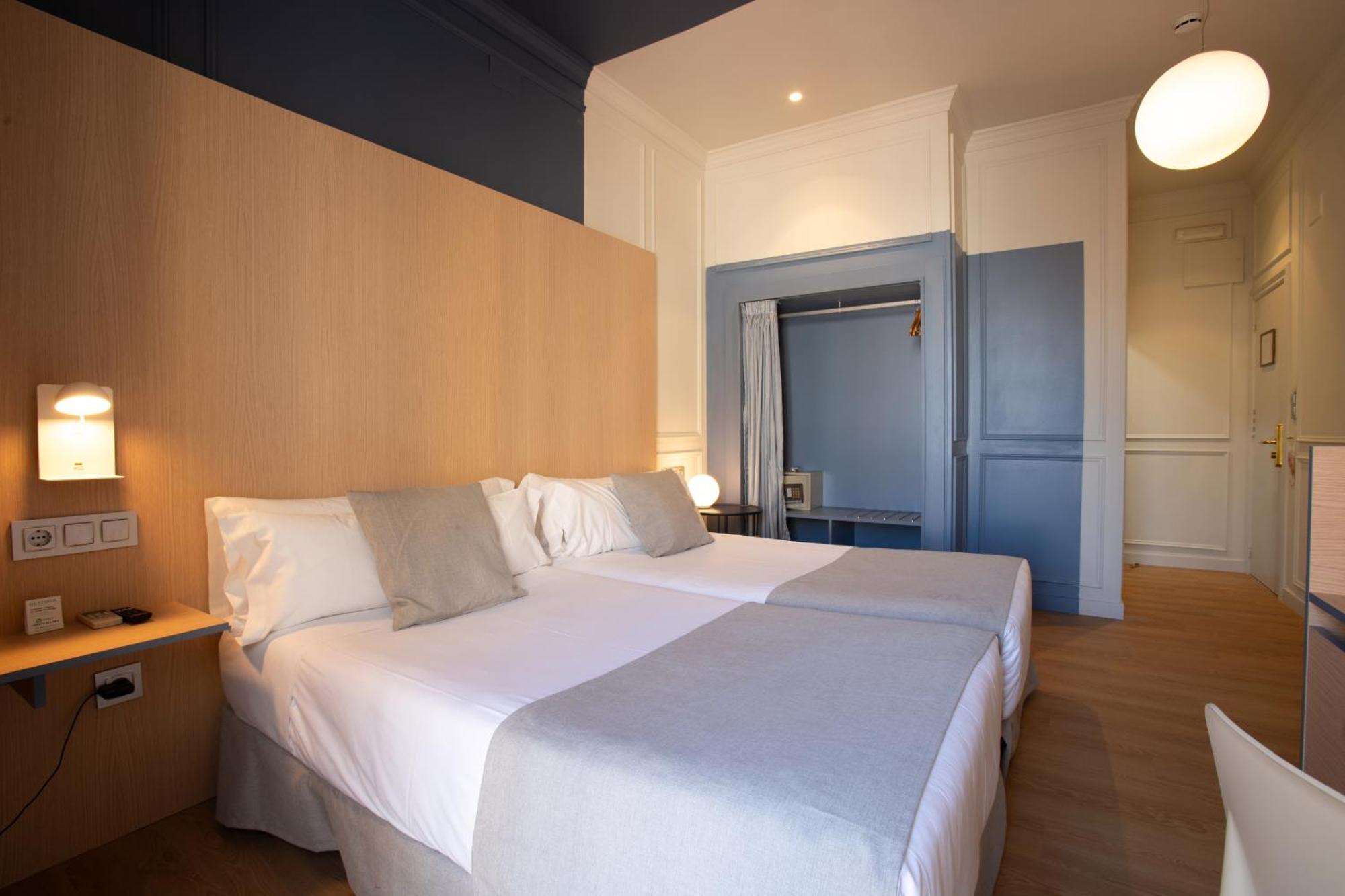 Olympia Consul Del Mar Hotell Valencia Exteriör bild