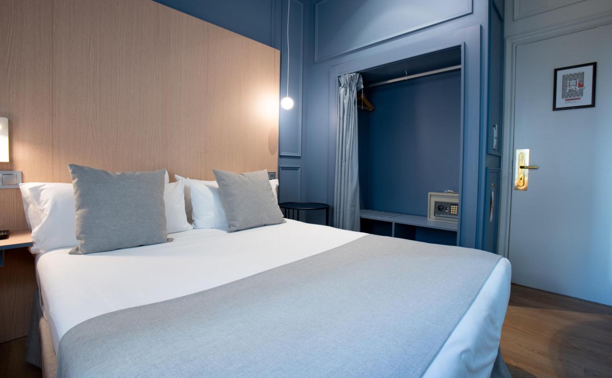 Olympia Consul Del Mar Hotell Valencia Exteriör bild